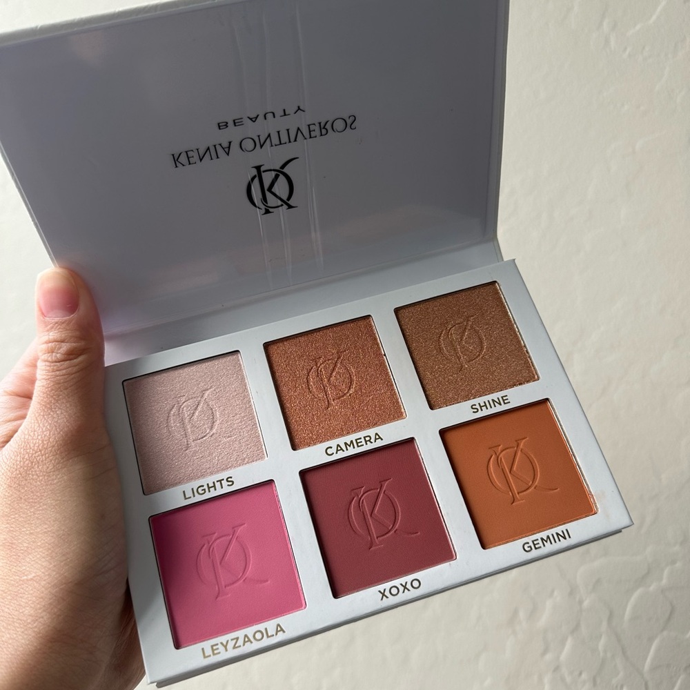 Kenia Ontiveros Beauty Blush and Shine Kit